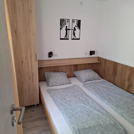 Apartment Pajer Plazs & Gyomaendrod